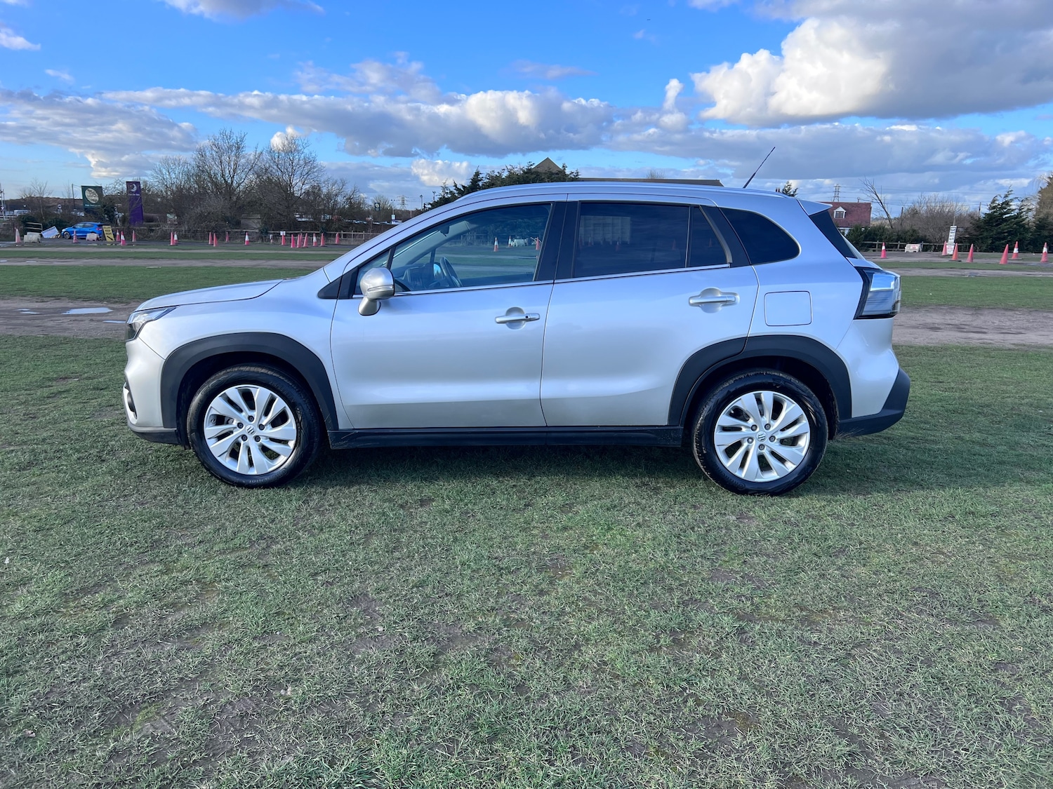 Used Suzuki SX4 S-Cross 2023 for sale - 76919071: Photo 30