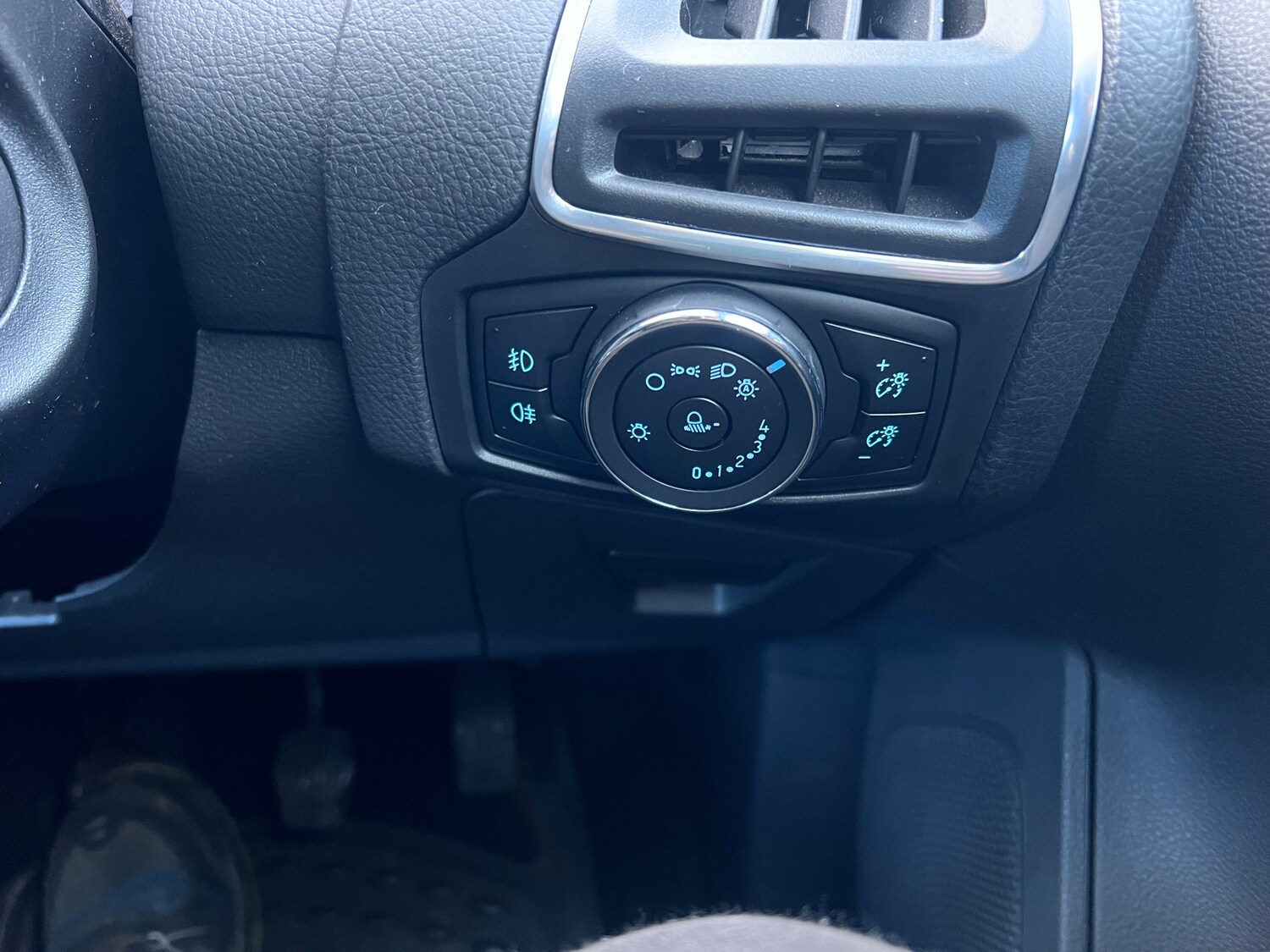 Used Ford Focus 2012 for sale - 77576560: Photo 22