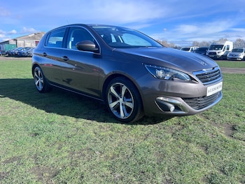 Used Peugeot 308 2014 for sale - 78956457: Photo