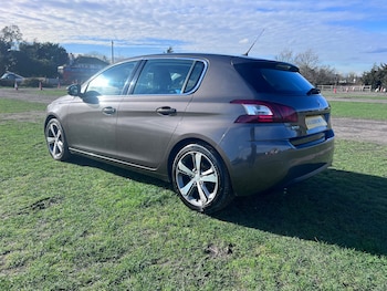 Used Peugeot 308 2014 for sale - 78956457: Photo