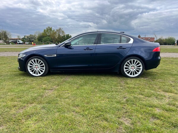 Used Jaguar XE 2017 for sale - 74624856: Photo 27