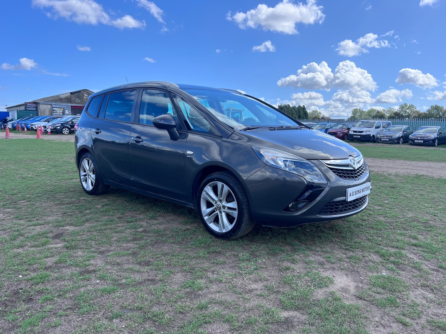 Used Vauxhall Zafira 2016 for sale - 76495784: Photo 1
