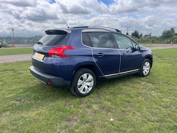 Used Peugeot 2008 2015 for sale - 78990795: Photo