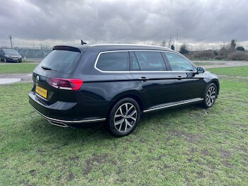 Used Volkswagen Passat 2020 for sale - 77307734: Photo