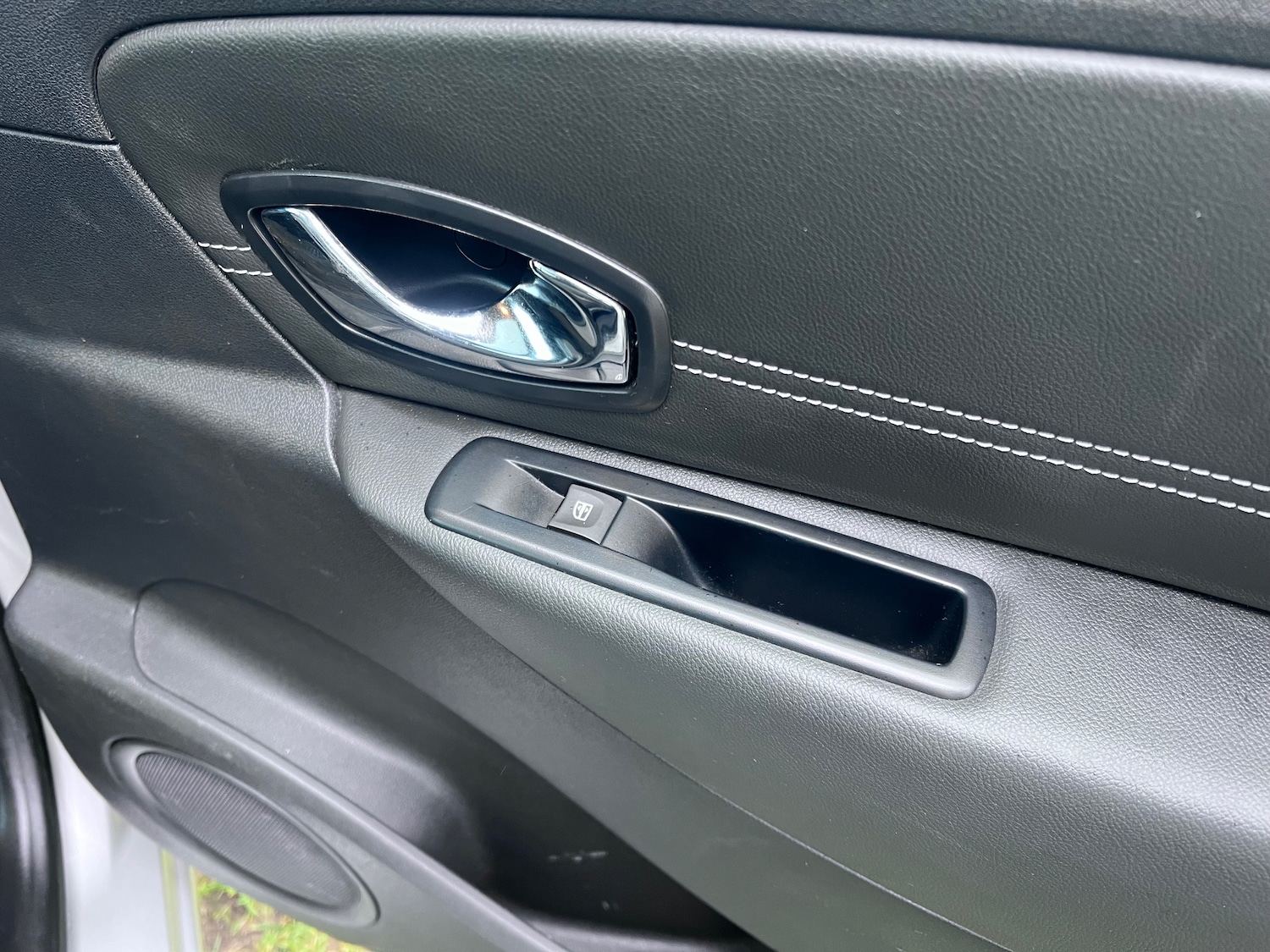 Used Renault Grand Scenic 2016 for sale - 77715523: Photo 15