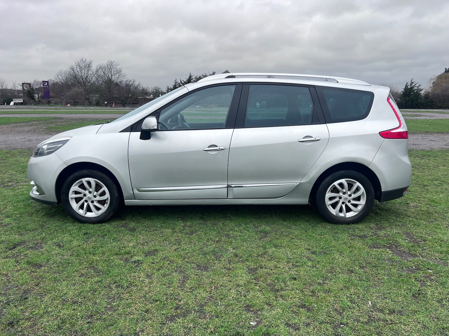 Used Renault Grand Scenic 2016 for sale - 77715523: Photo 35