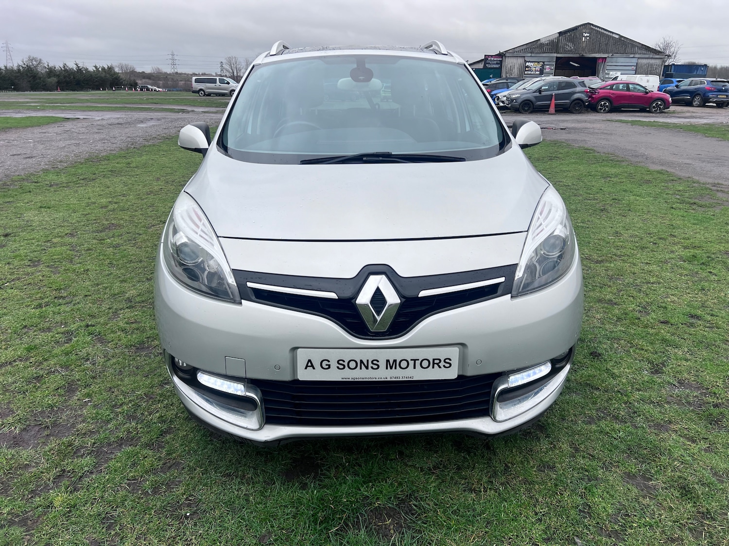 Used Renault Grand Scenic 2016 for sale - 77715523: Photo 36