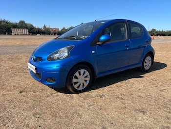 Used Toyota AYGO 2011 for sale - 79341657: Photo