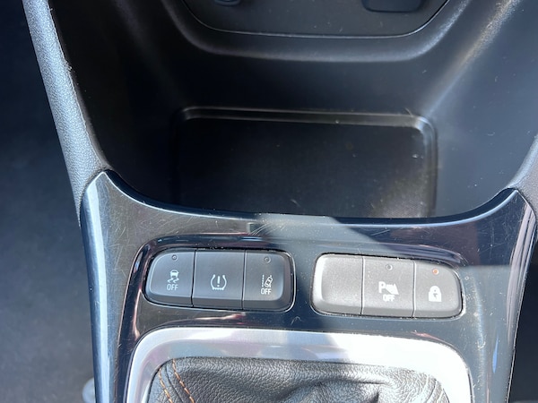 Used Vauxhall Crossland X 2018 for sale - 74536164: Photo 16