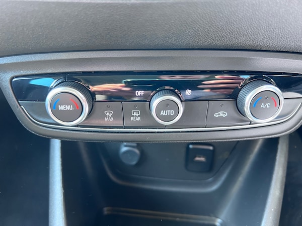 Used Vauxhall Crossland X 2018 for sale - 74536164: Photo 17