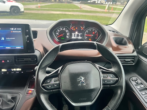 Used Peugeot Rifter 2019 for sale - 75250282: Photo 8