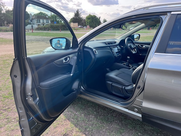 Used Nissan Qashqai 2017 for sale - 75510279: Photo 31