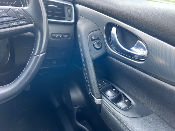 Used Nissan Qashqai 2017 for sale - 75510279: Photo 8