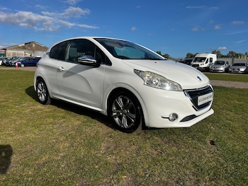 Used Peugeot 208 2013 for sale - 78278054: Photo