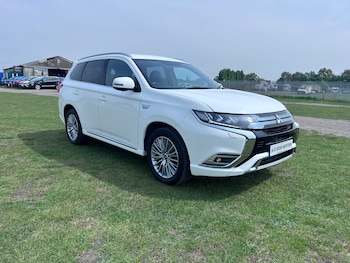 Mitsubishi - Outlander
