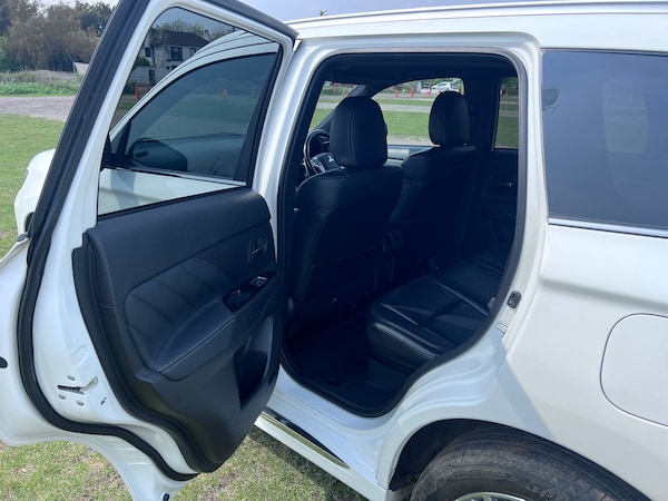 Used Mitsubishi Outlander 2018 for sale - 76219733: Photo 29