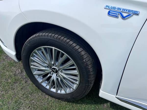 Used Mitsubishi Outlander 2018 for sale - 76219733: Photo 32
