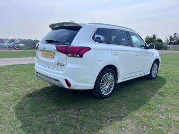 Used Mitsubishi Outlander 2018 for sale - 76219733: Photo 4