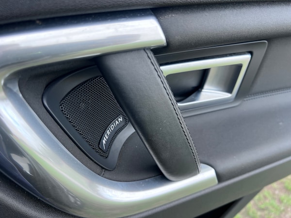 Used Land Rover Discovery Sport 2018 for sale - 75524736: Photo 12