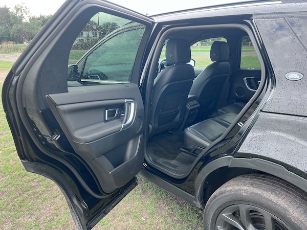Used Land Rover Discovery Sport 2018 for sale - 75524736: Photo 32