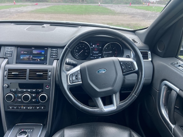 Used Land Rover Discovery Sport 2018 for sale - 75524736: Photo 6