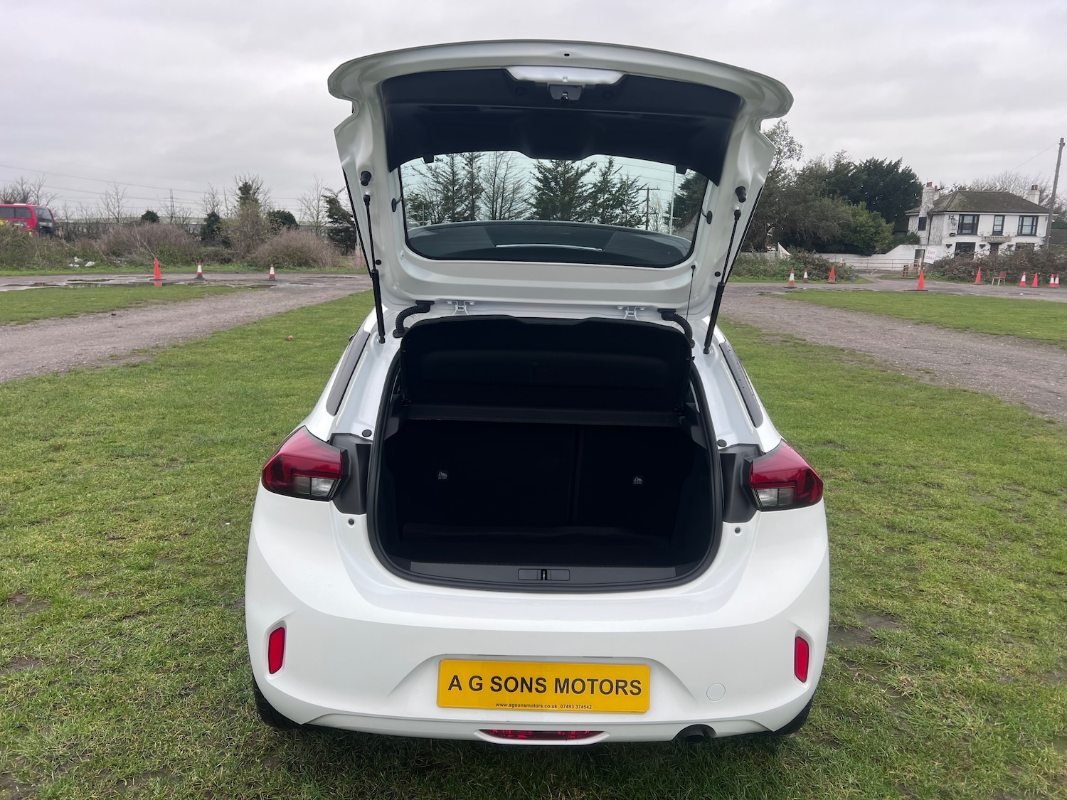 Used Vauxhall Corsa 2023 for sale - 76919104: Photo 36