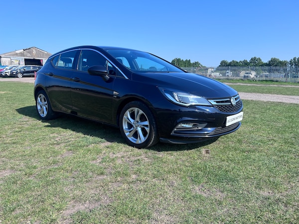 Used Vauxhall Astra 2018 for sale - 74536150: Photo 1