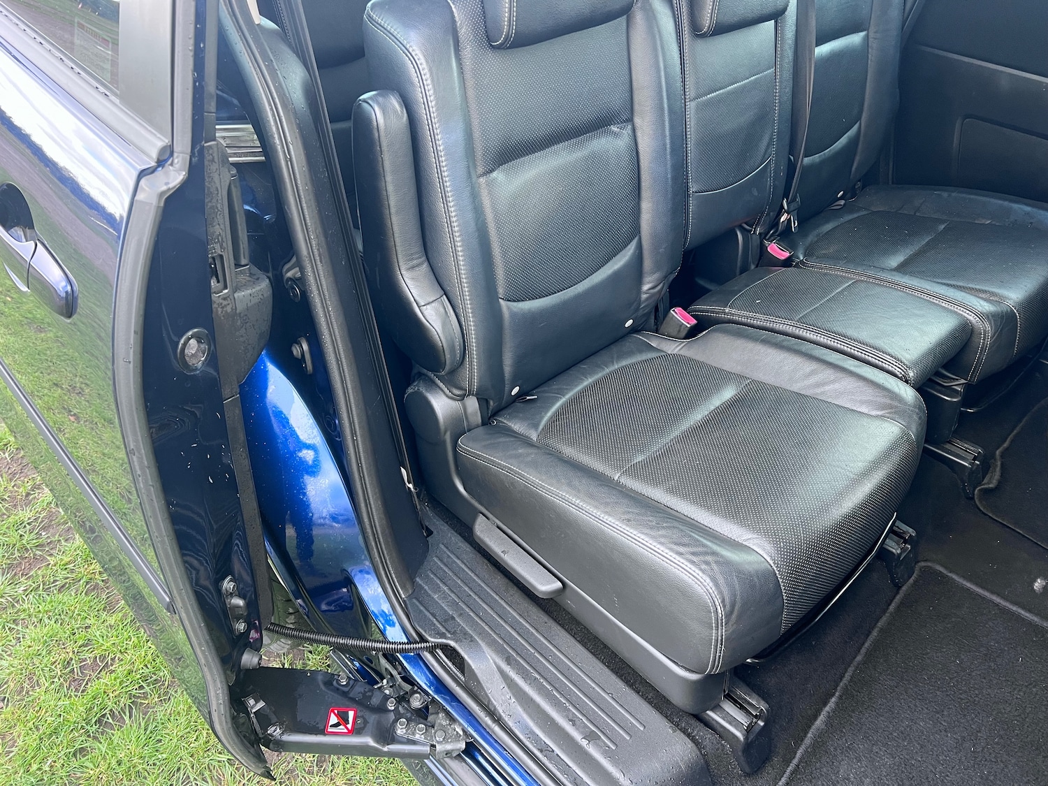 Used Mazda Mazda5 2009 for sale - 76697836: Photo 24