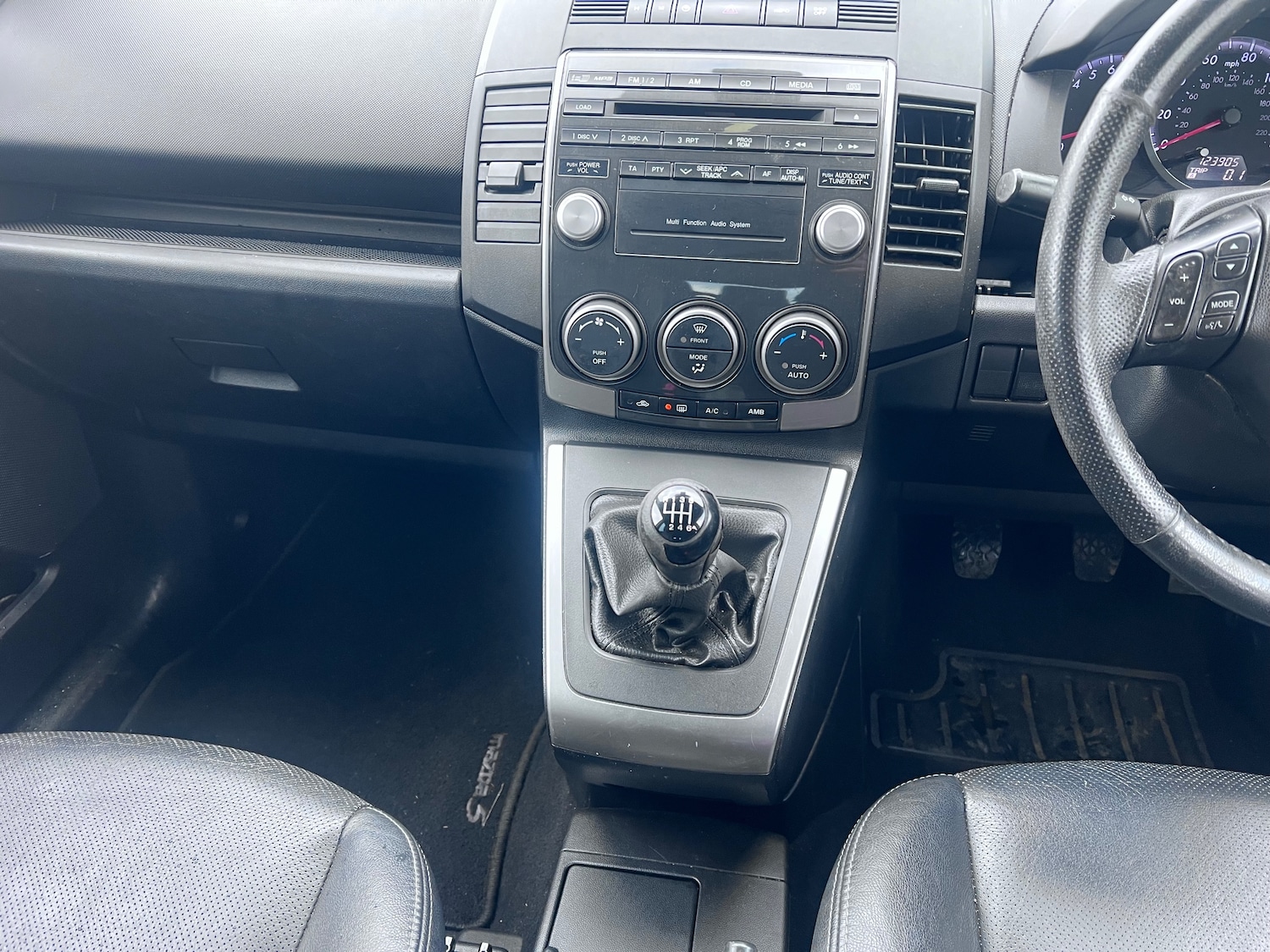 Used Mazda Mazda5 2009 for sale - 76697836: Photo 7