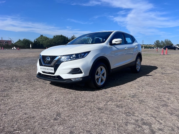 Used Nissan Qashqai 2018 for sale - 75216354: Photo 2