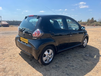 Used Toyota AYGO 2010 for sale - 79499159: Photo