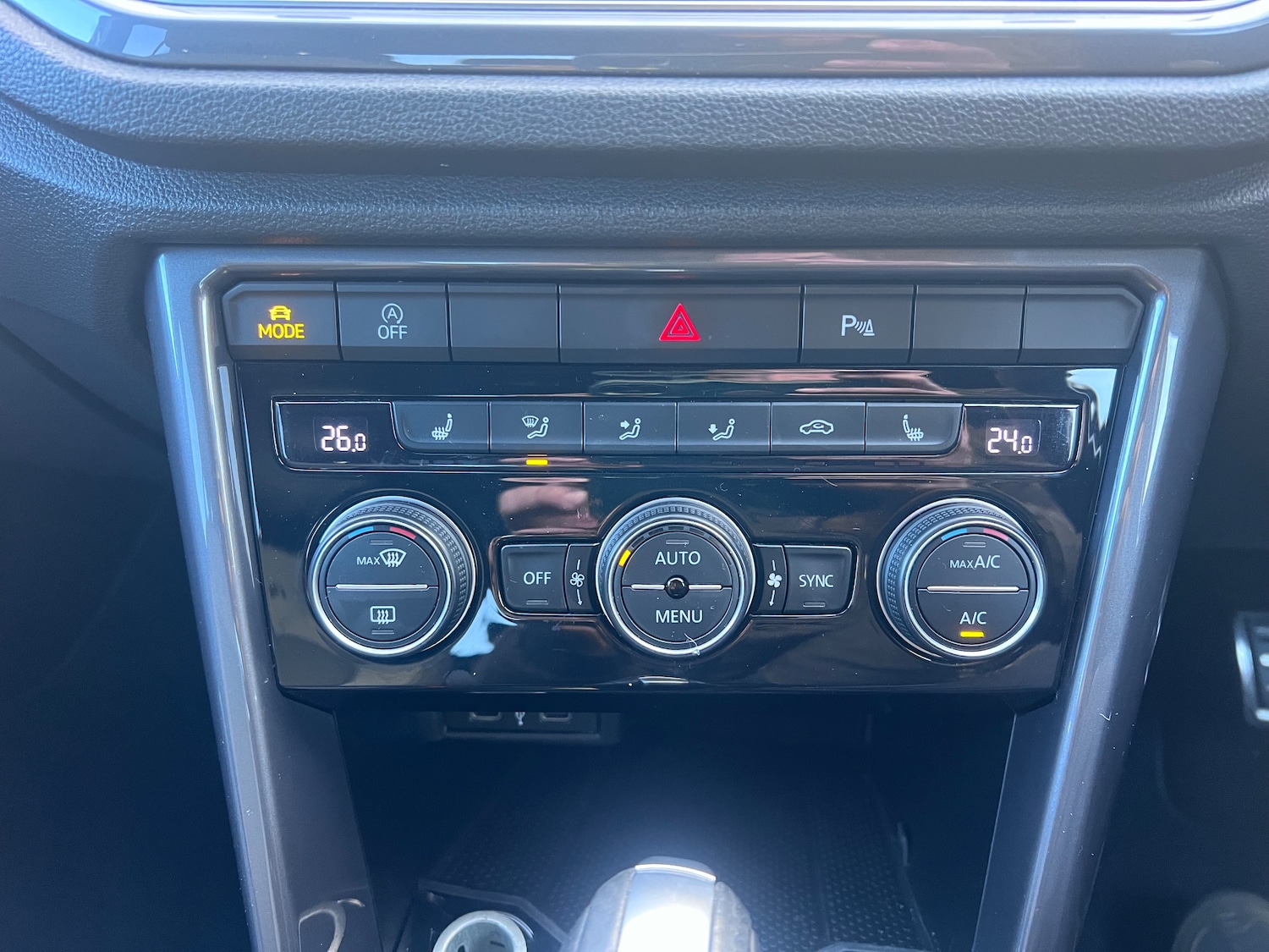 Used Volkswagen T-Roc 2021 for sale - 78074860: Photo 17