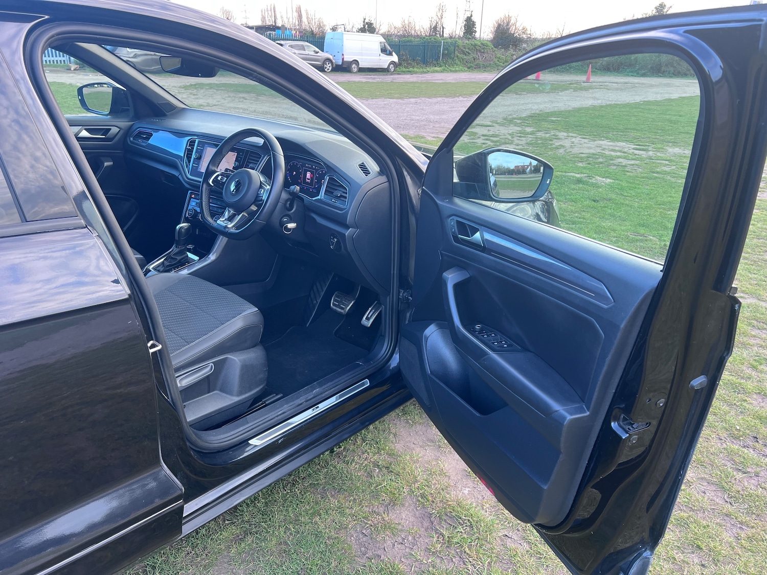 Used Volkswagen T-Roc 2021 for sale - 78074860: Photo 24