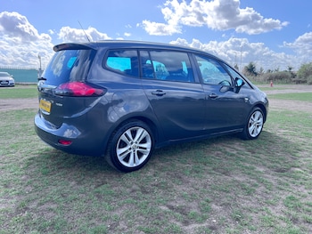 Used Vauxhall Zafira Tourer 2016 for sale - 75932311: Photo