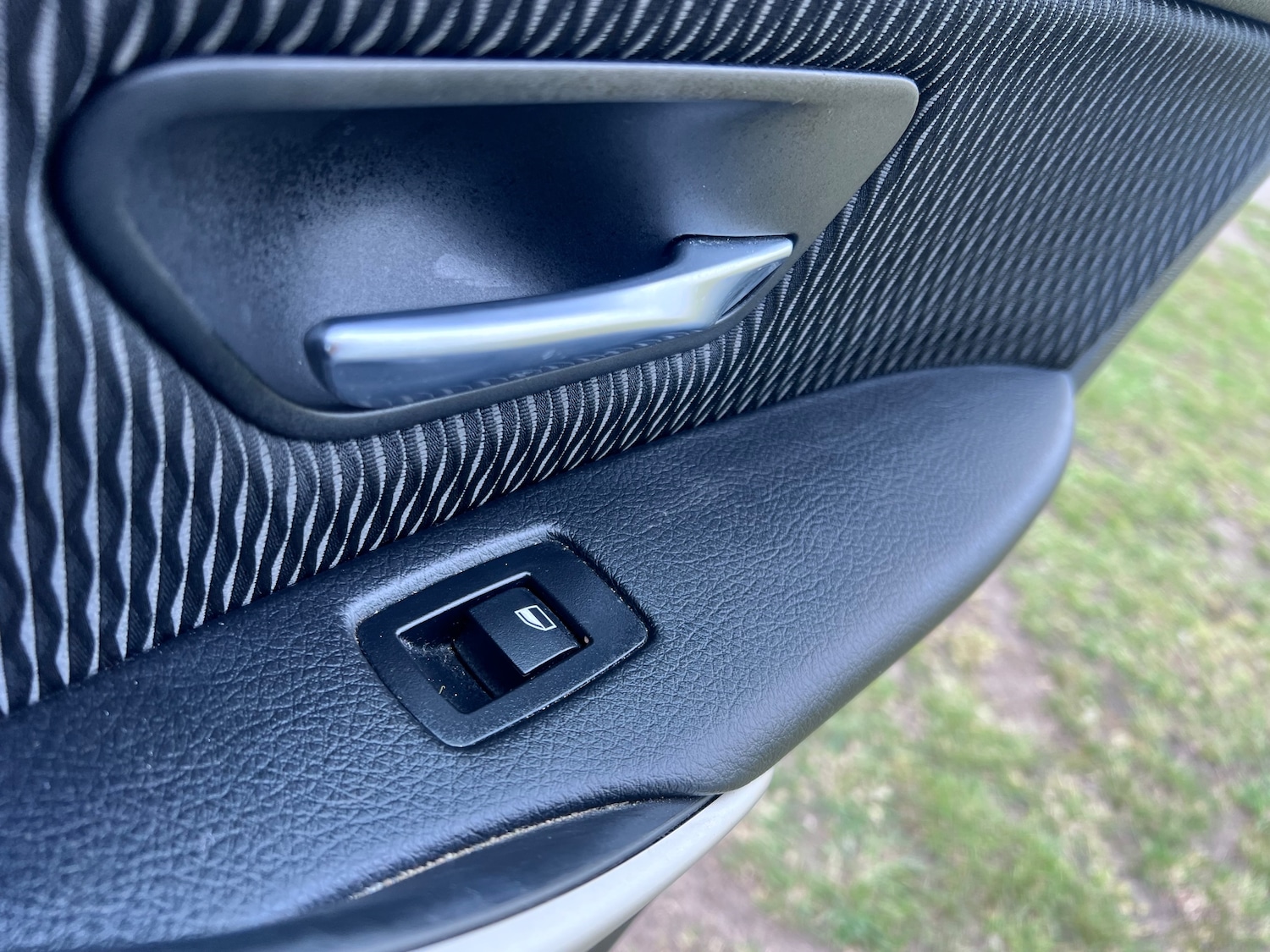 Used BMW 3 Series 2015 for sale - 77106832: Photo 12