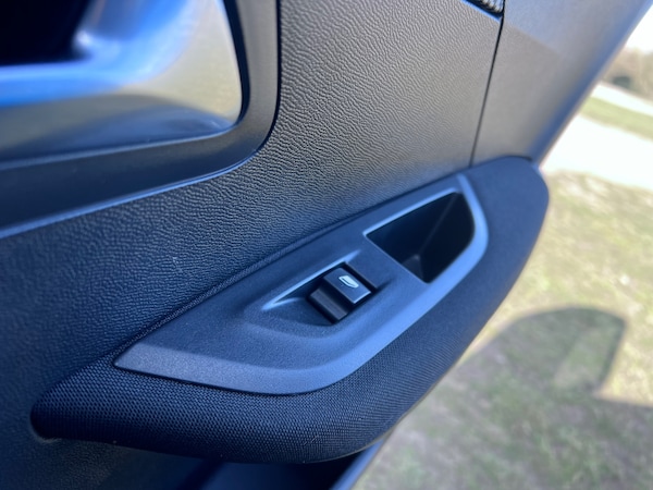 Used Peugeot 2008 2023 for sale - 74658443: Photo 10