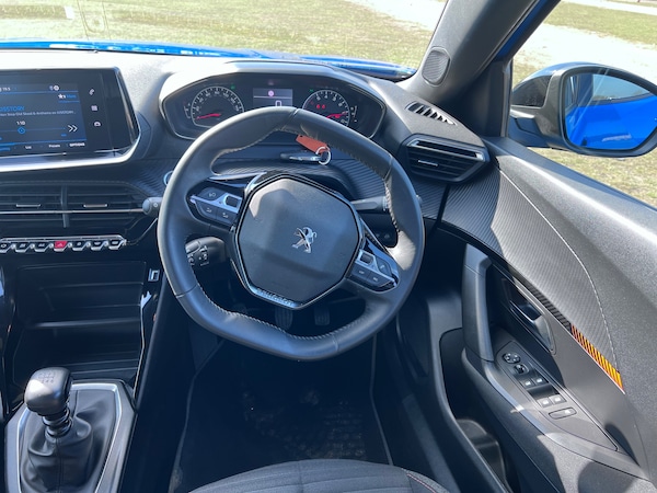 Used Peugeot 2008 2023 for sale - 74658443: Photo 6