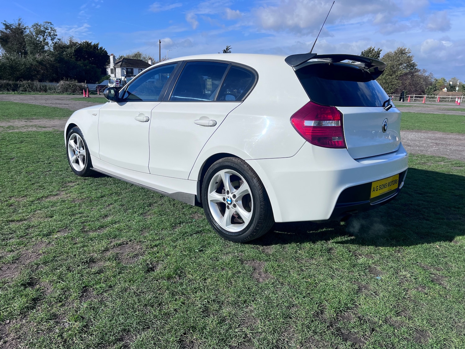 Used BMW 1 Series 2010 for sale - 76400568: Photo 2