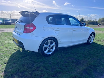 Used BMW 1 Series 2010 for sale - 76400568: Photo