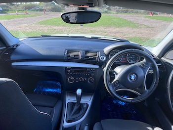 Used BMW 1 Series 2010 for sale - 76400568: Photo