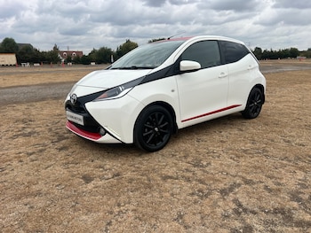 Used Toyota AYGO 2018 for sale - 79570632: Photo