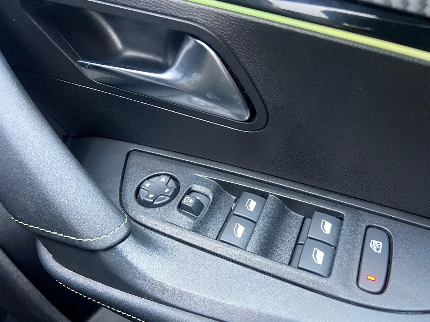 Used Peugeot 2008 2024 for sale - 77259054: Photo 13