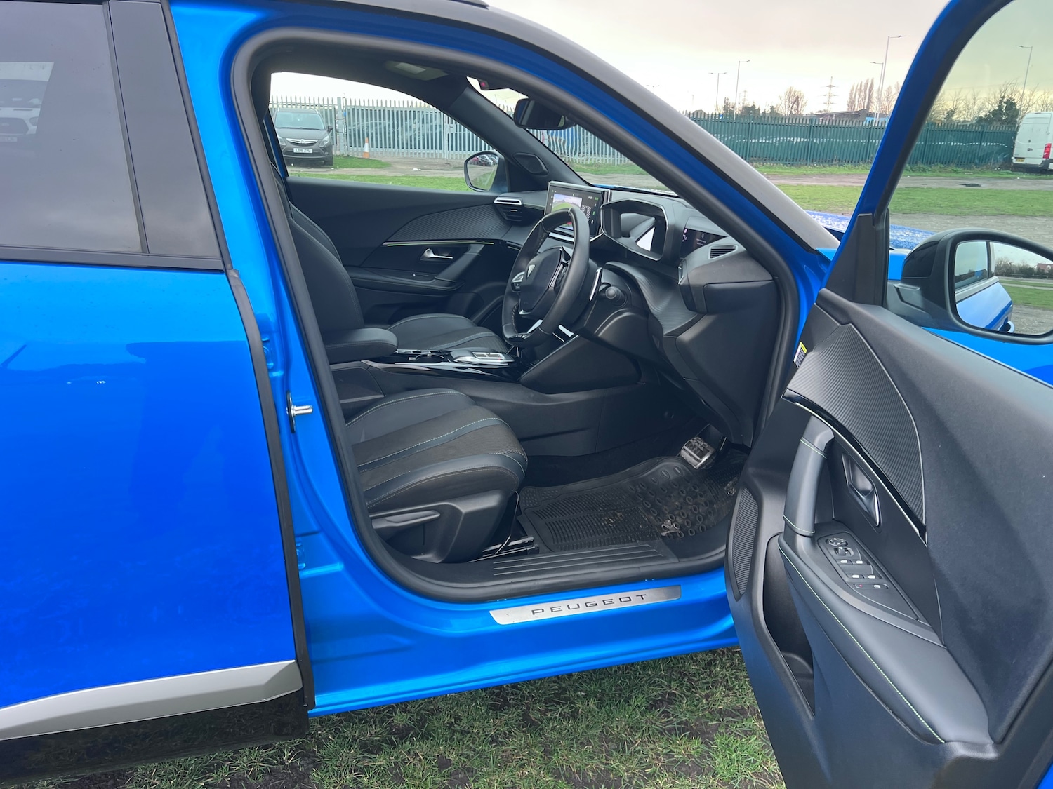 Used Peugeot 2008 2024 for sale - 77259054: Photo 23