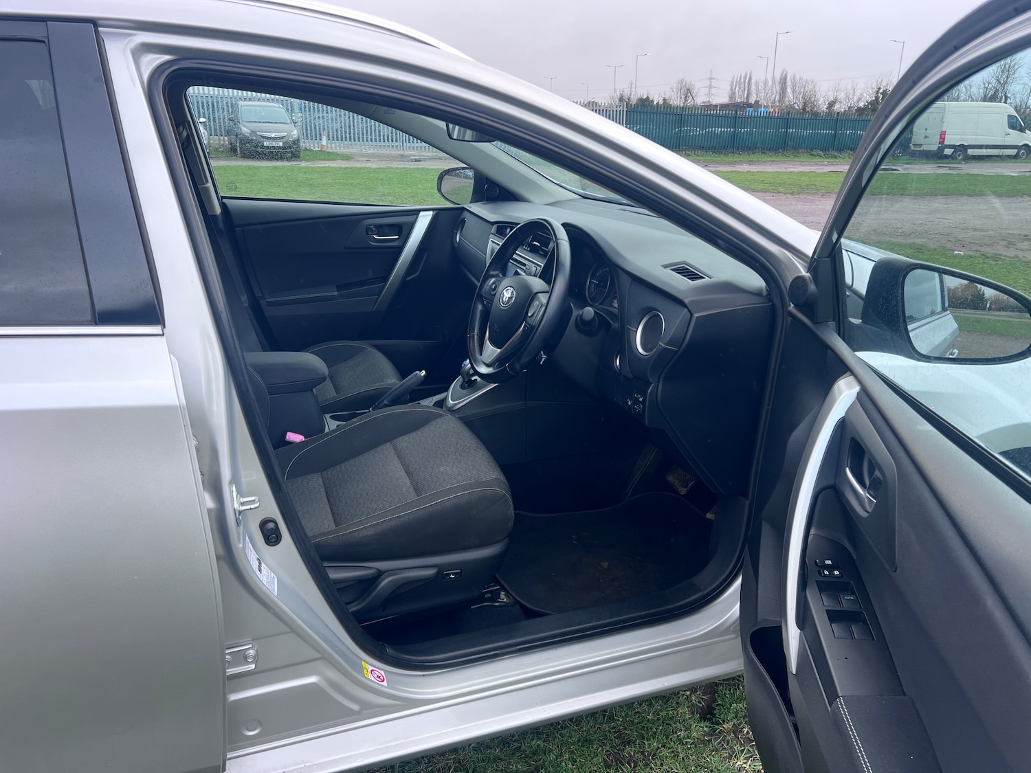 Used Toyota Auris 2014 for sale - 77293577: Photo 23