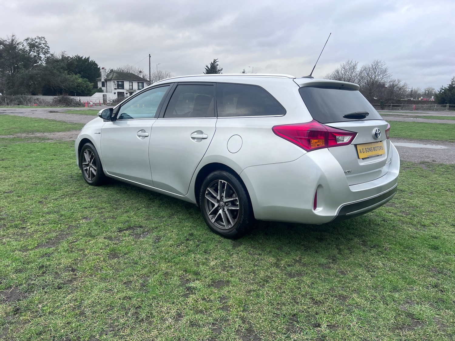 Used Toyota Auris 2014 for sale - 77293577: Photo 3