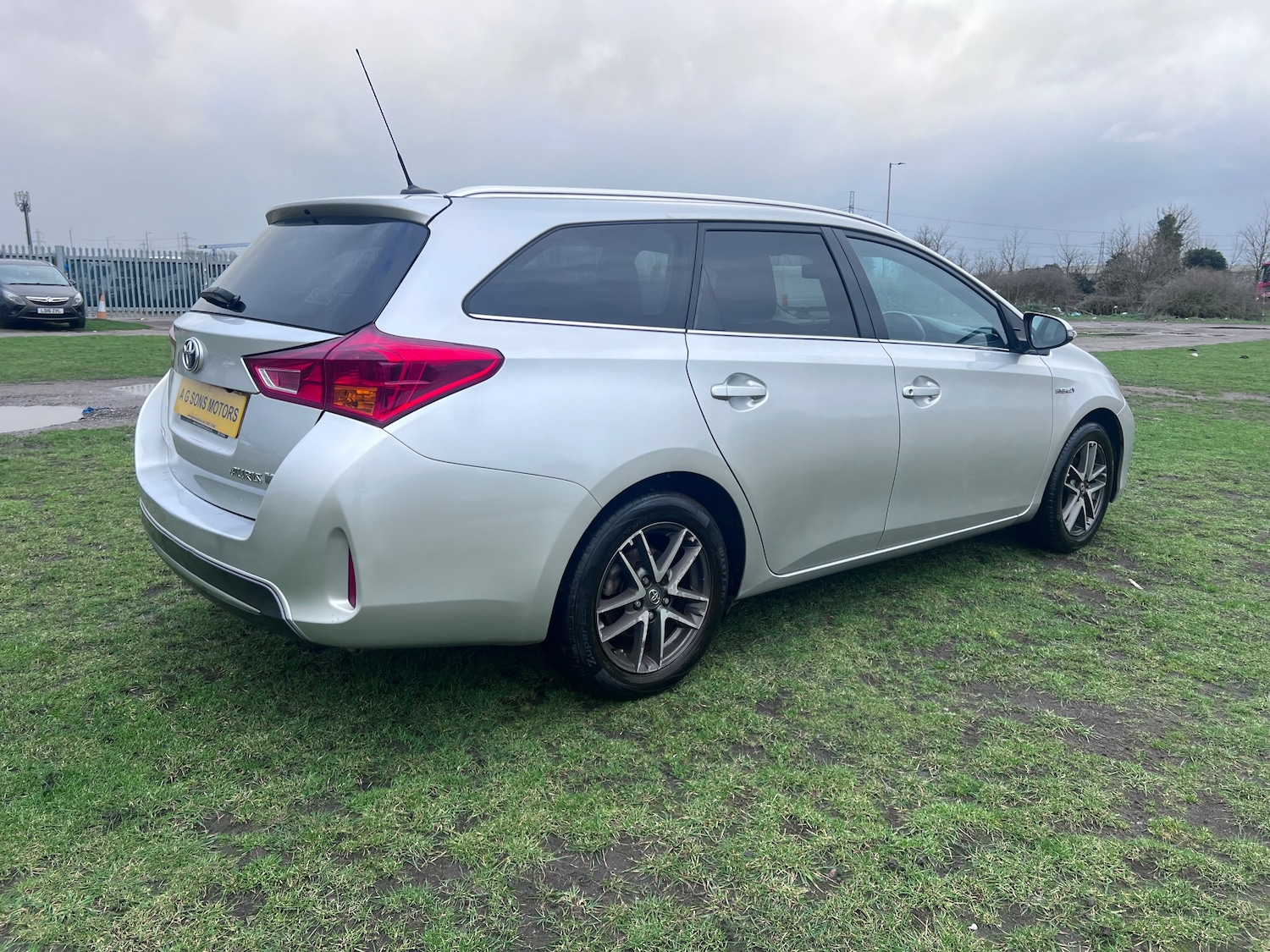 Used Toyota Auris 2014 for sale - 77293577: Photo 4