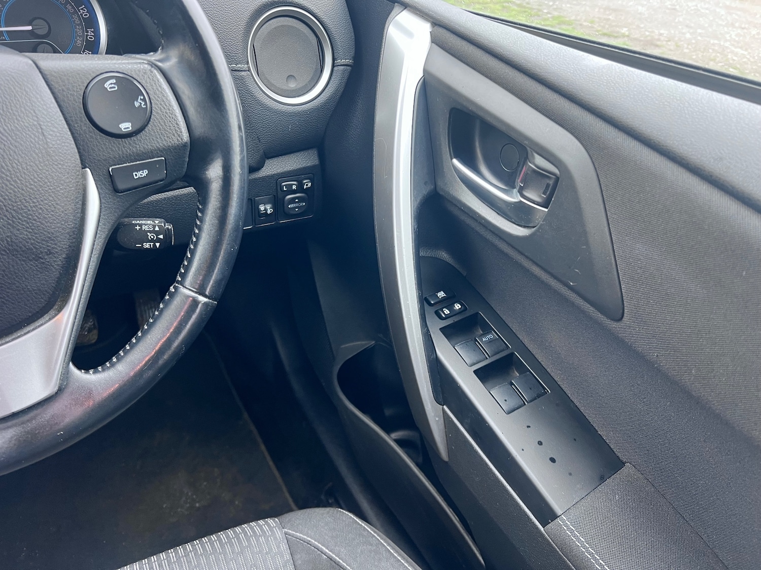 Used Toyota Auris 2014 for sale - 77293577: Photo 9