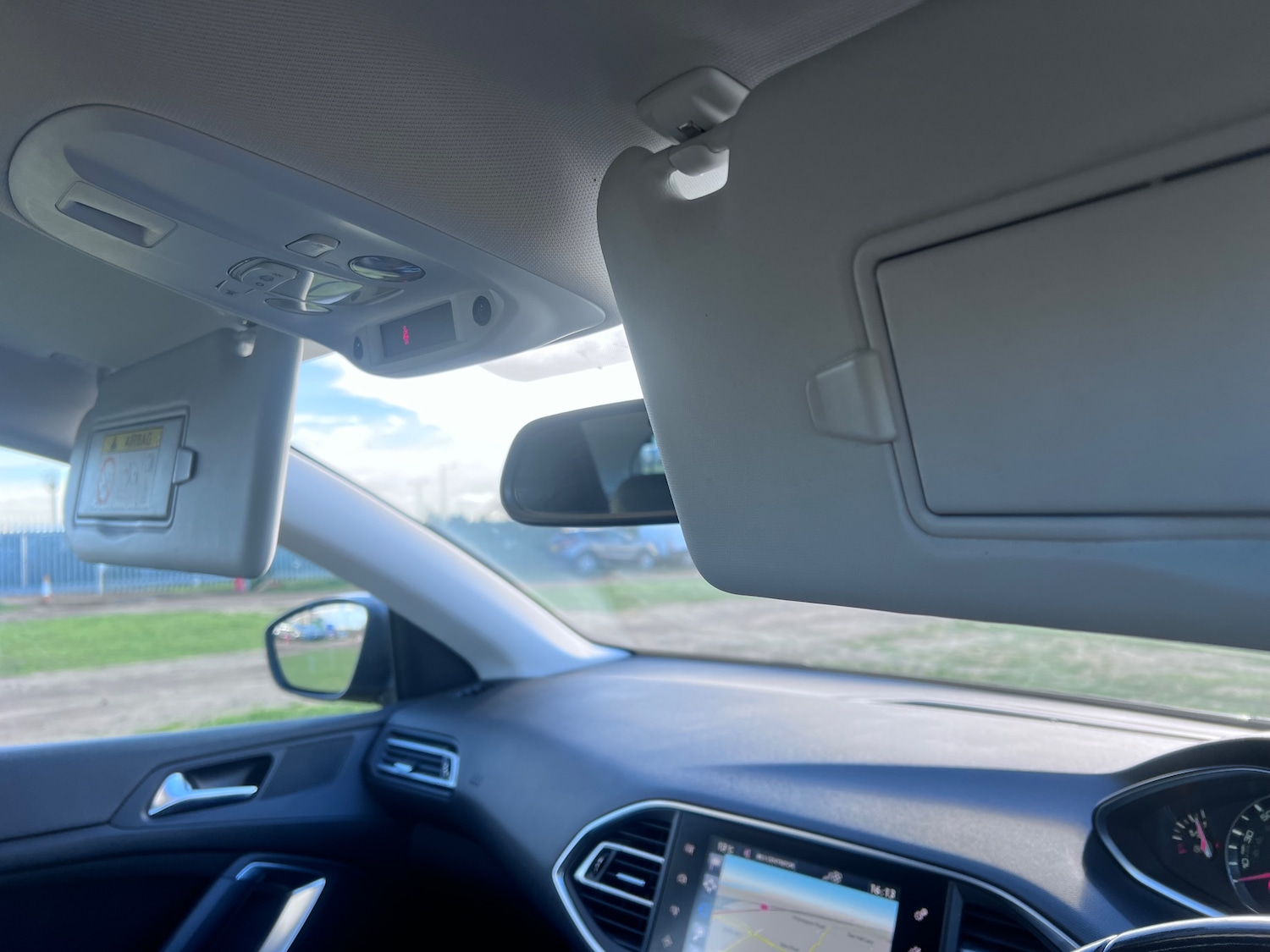 Used Peugeot 308 2014 for sale - 77820073: Photo 20