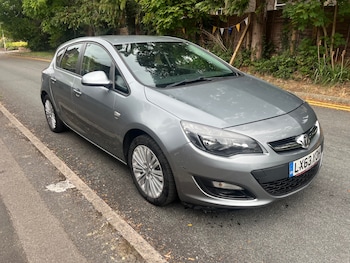 Used Vauxhall Astra 2013 for sale - 75325703: Photo