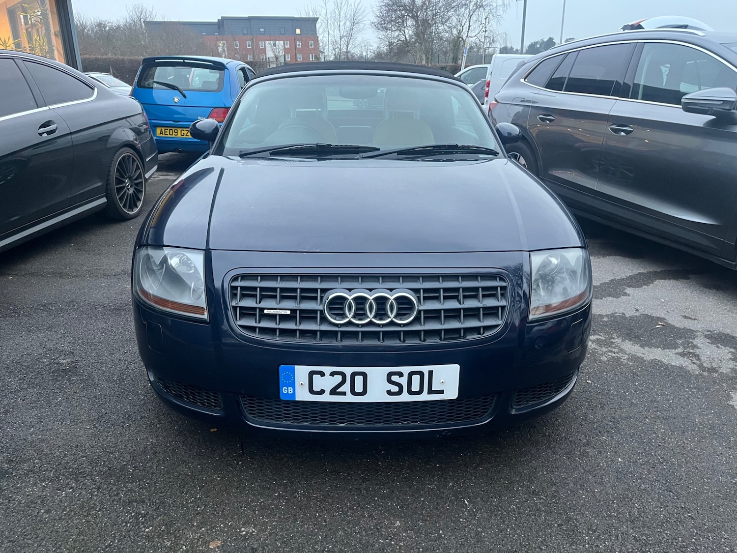Used Audi TT 2003 for sale - 77329309: Photo 2